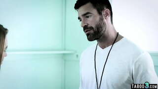 Nasty ਸੋਹਣੀ ਕੁੜੀ ਵਿਚ sexy ਵਰਦੀ ਪ੍ਰਸੰਨ ਉਸ ਨੂੰ ਉਮਰ ਦੇ ਪ੍ਰੋਫੈਸਰ ਵੱਡੀ ਲੂੰਡ