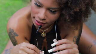 Bunduda gostosa sentou kakhulu kwi-kid.