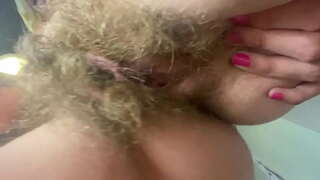 Vallëzimi me flokë pidhi amator