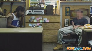 ���ਰੀਬ ਦੇ ਬੁਆਏ ਨੂੰ ਦੇਖਣ ਉਸ ਦੇ ਆਪਣੇ ਹੀ GF ਹੋ ਰਹੀ fucked!